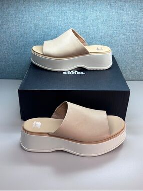 NWT Sorel Women's Sz 11 Dayspring Slide Platform Sandals in Honest Beige/Chalk